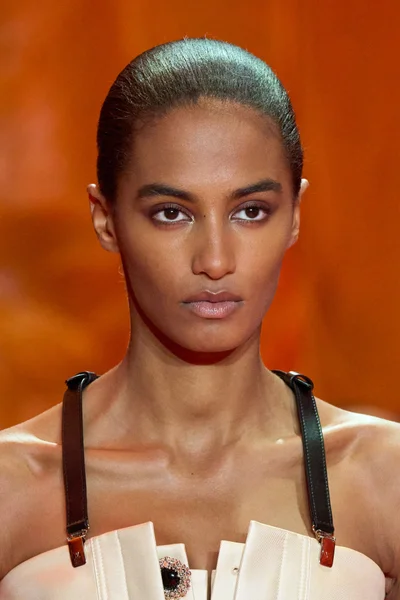 Look 33